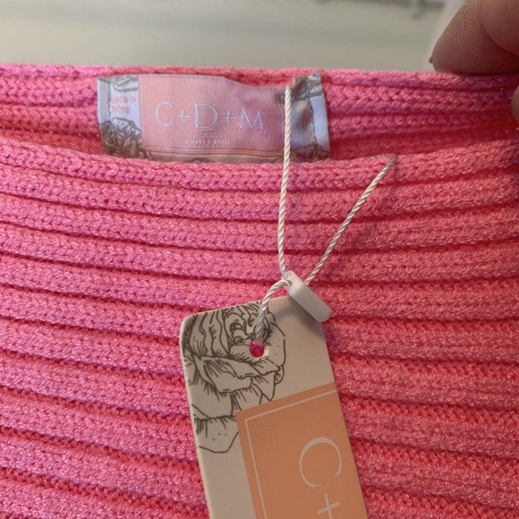 C+D+M Sweater-Tan-Small-NWT - Picture 8 of 9